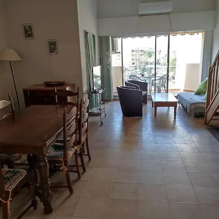 Duplex 6 Pers 200m Centre * Sainte-Maxime